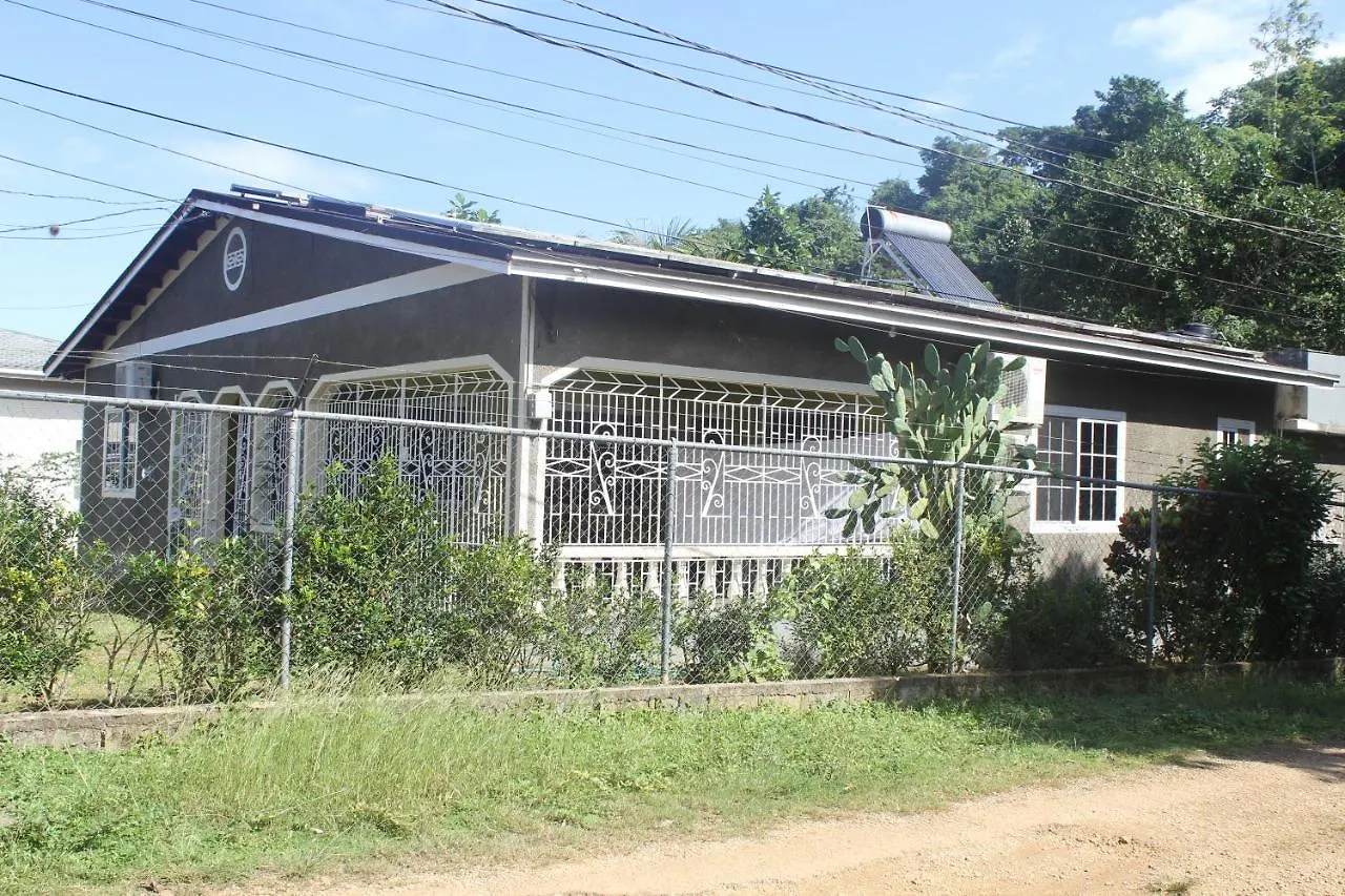 Bed & Breakfast Ritashomeawayfromhome Ocho Rios